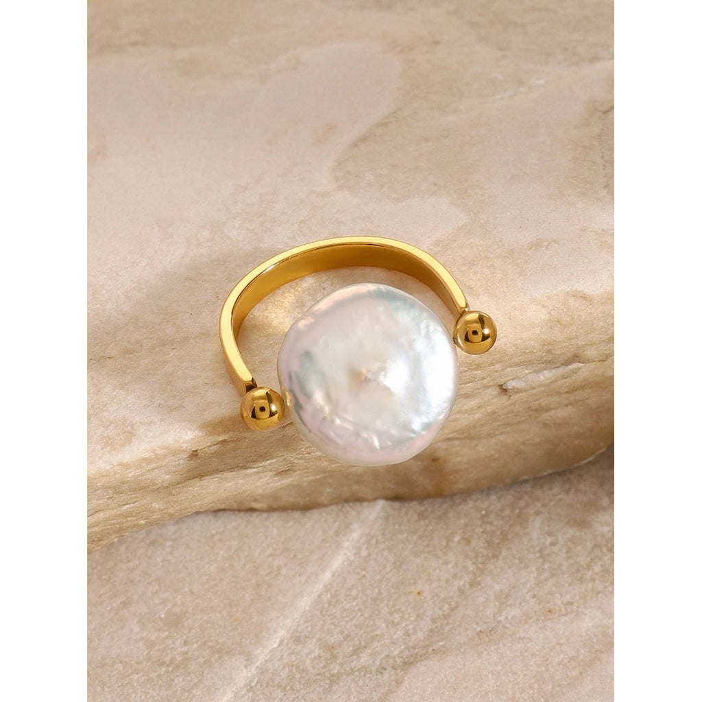 Moon Pearl Ring