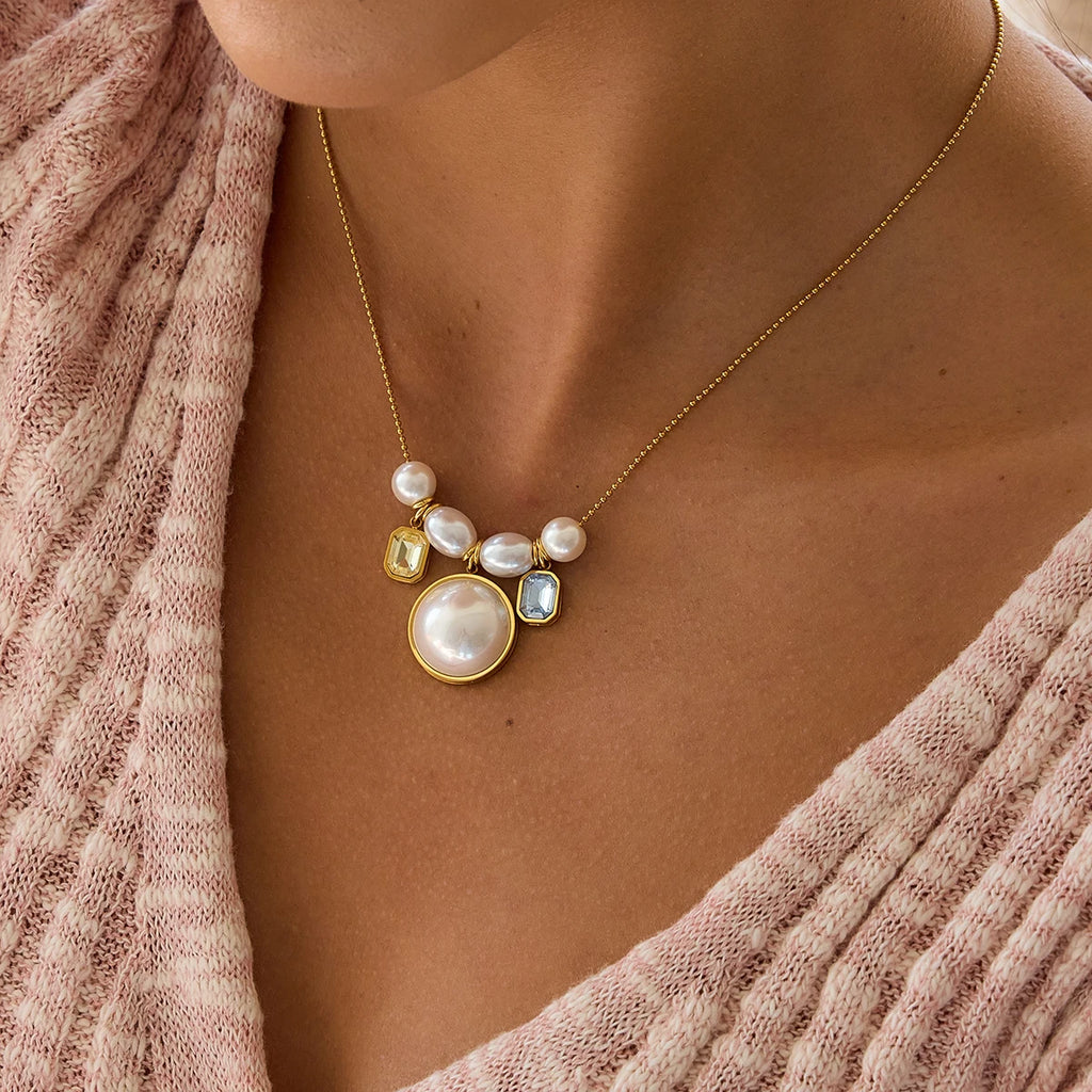 Pearl Glow Necklace