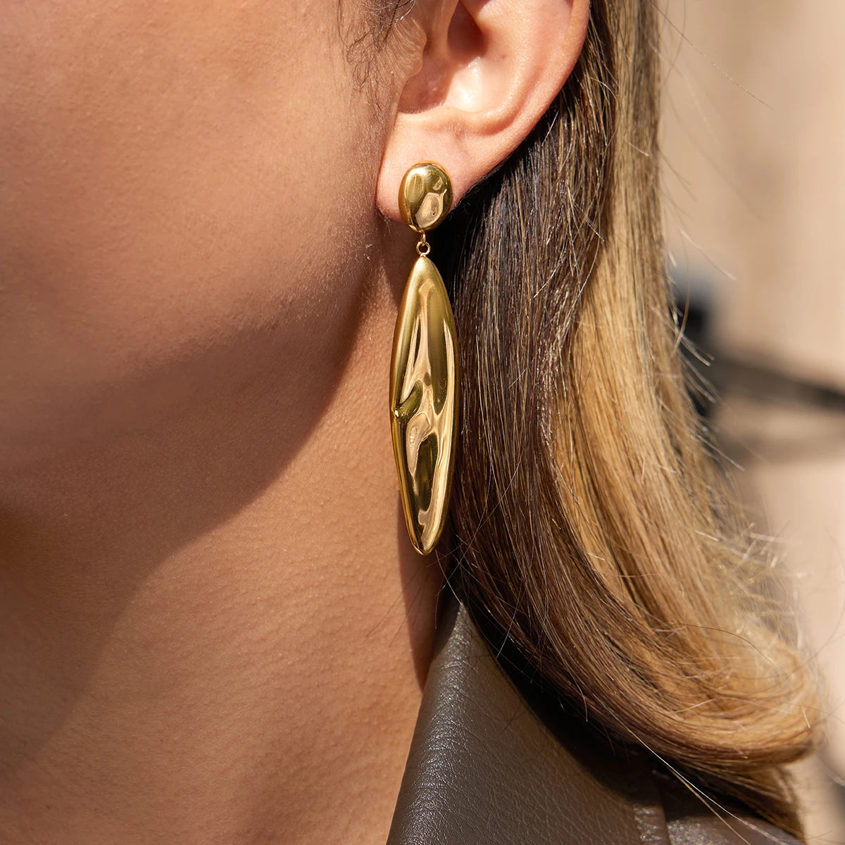 Golden Muse Earring