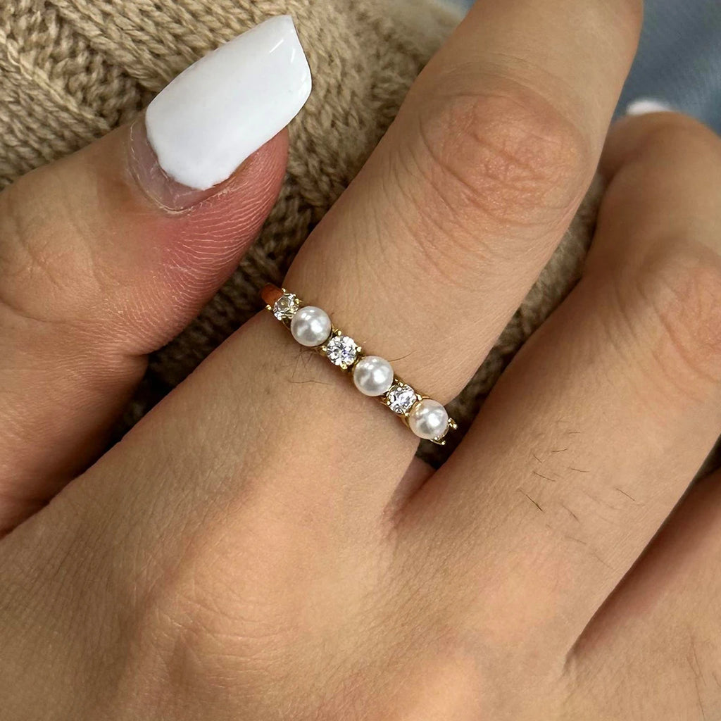 Elegant Pearl Ring