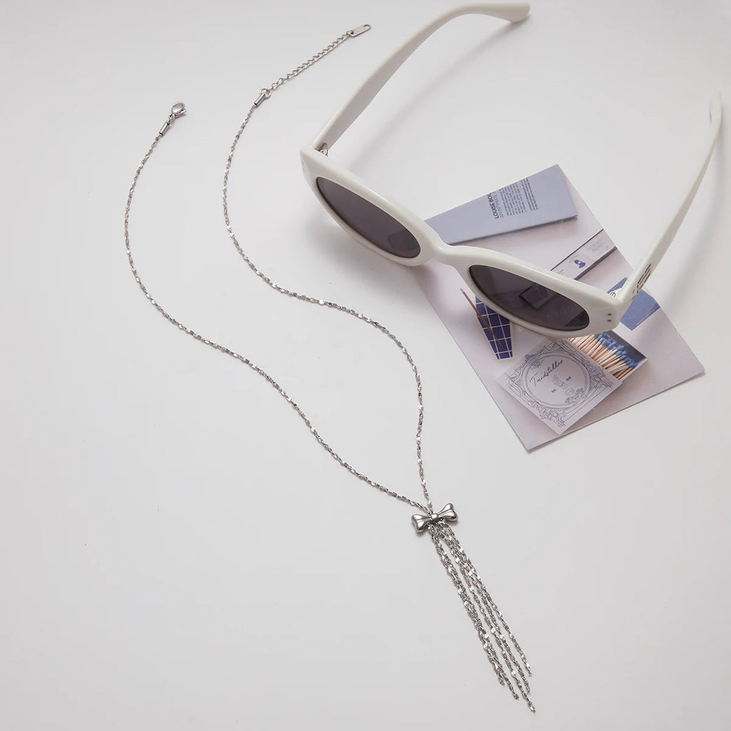 Silver Bow Necklace