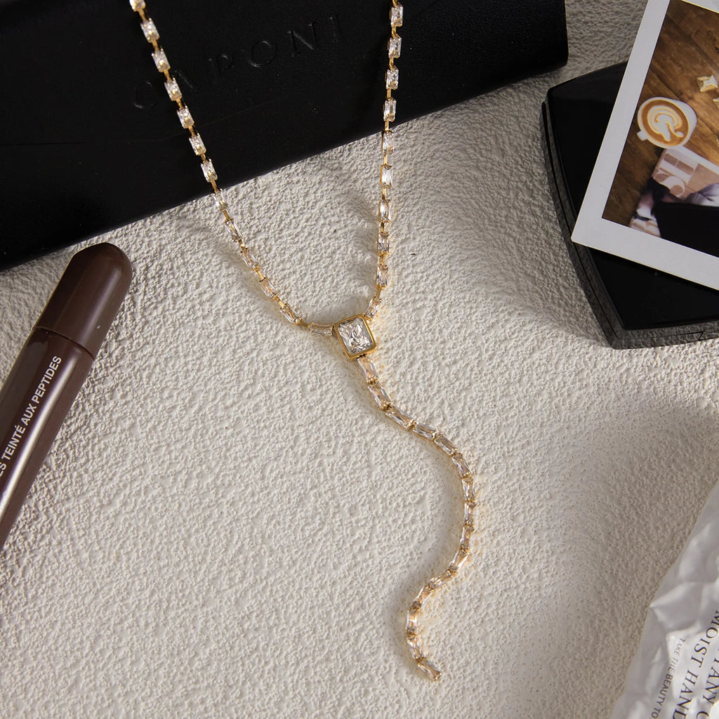 Cassie Y Necklace