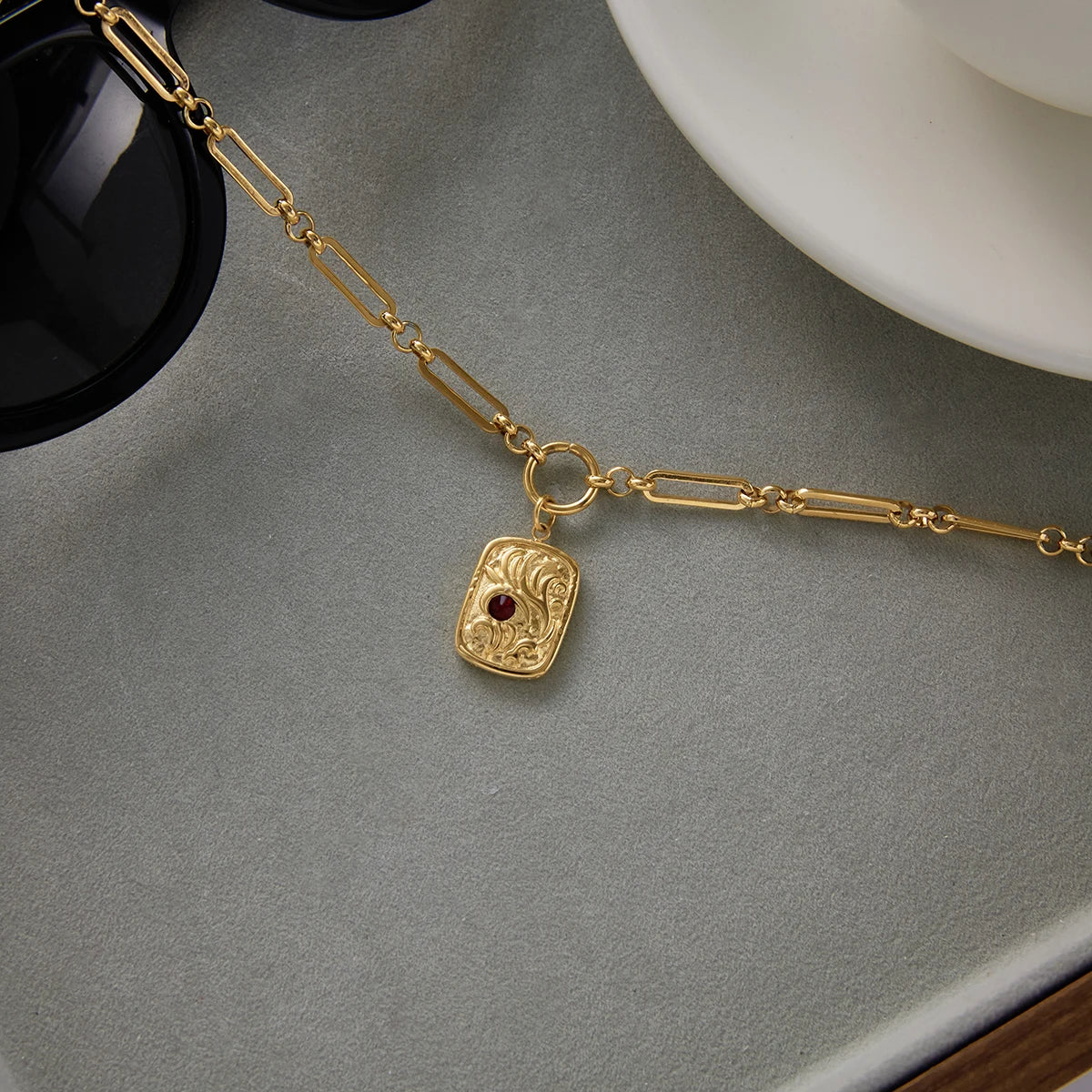 Mia Vintage Necklace