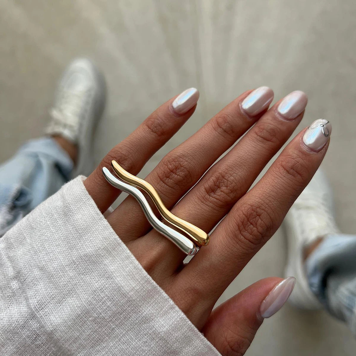 Classy Wave Ring