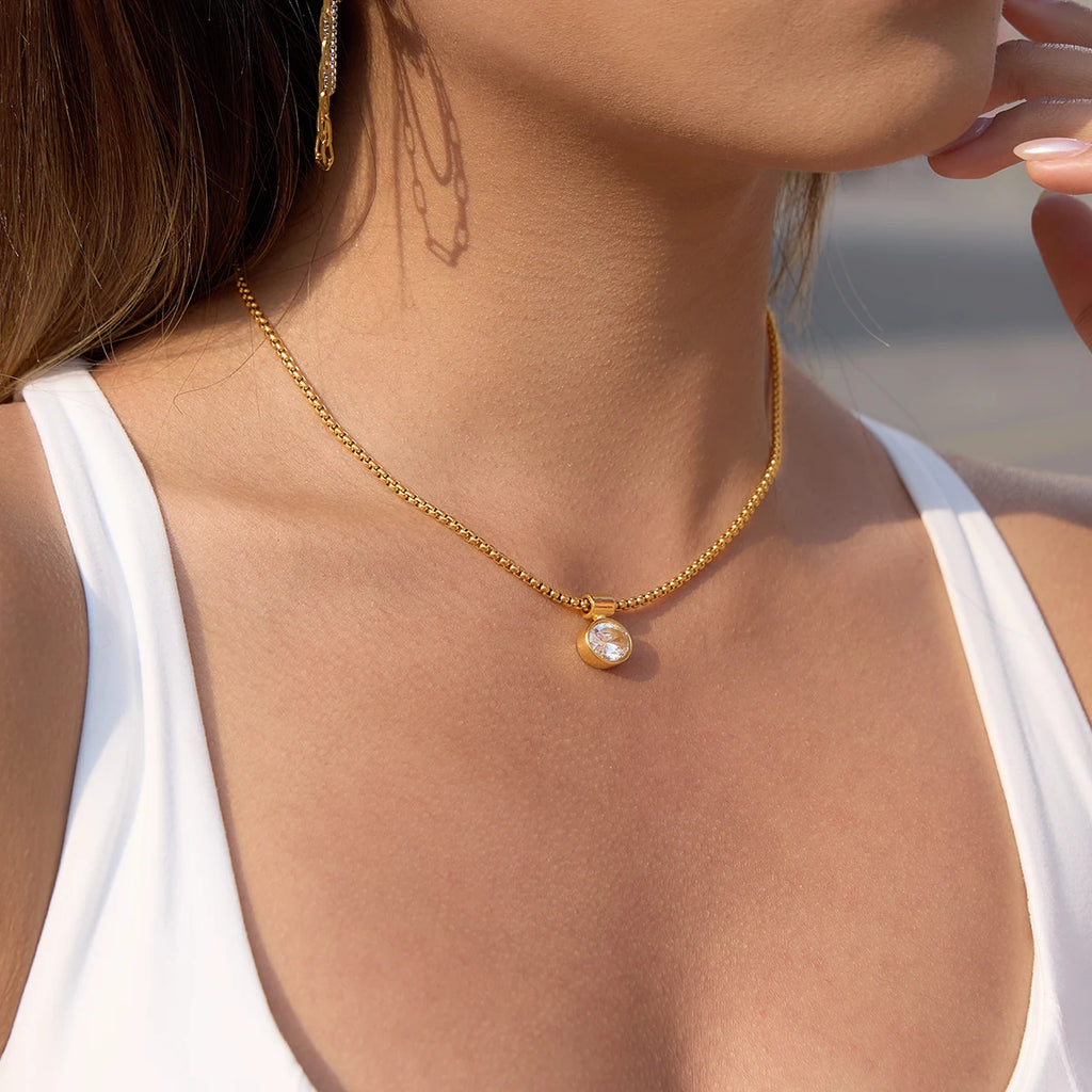 Pearl Glow Necklace