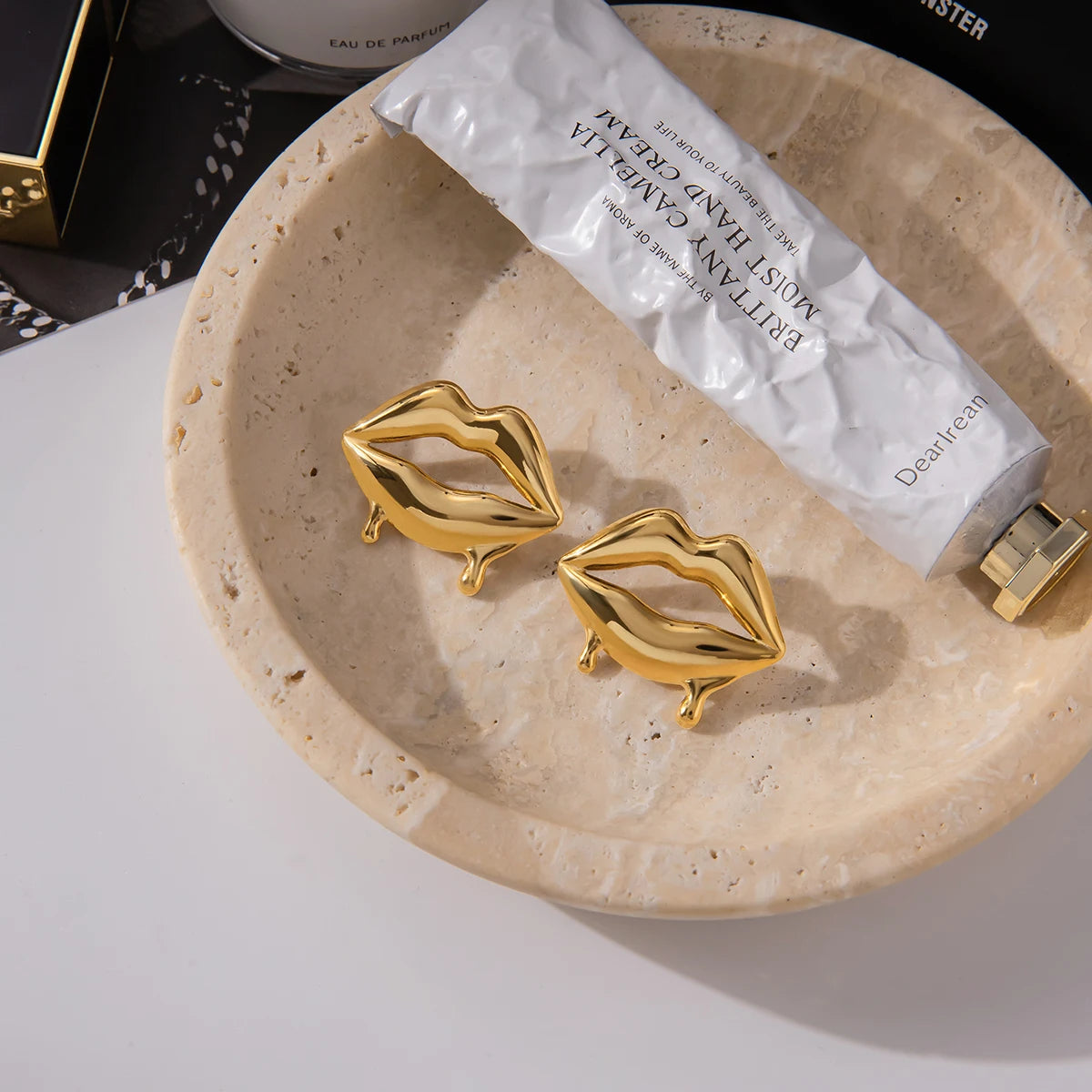 Luxe Lips Earrings